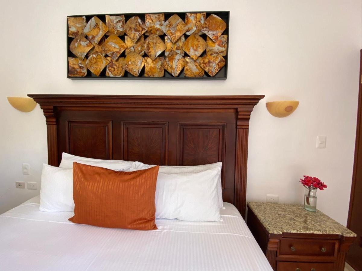 Hotel Las Golondrinas Playa del Carmen Buitenkant foto