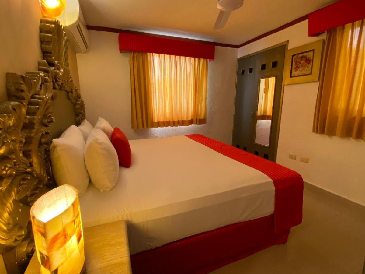 Hotel Las Golondrinas Playa del Carmen Buitenkant foto